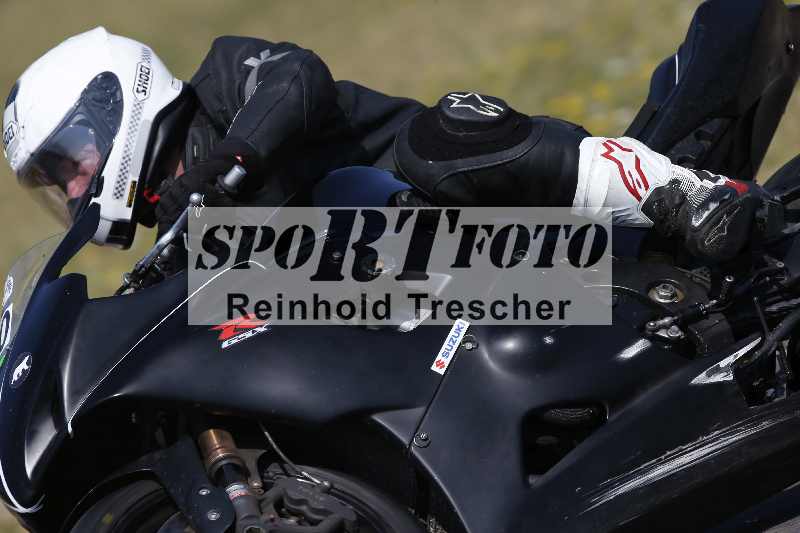 /Archiv-2023/28 05.06.2023 Moto Club Anneau du Rhin/vert-medium/10